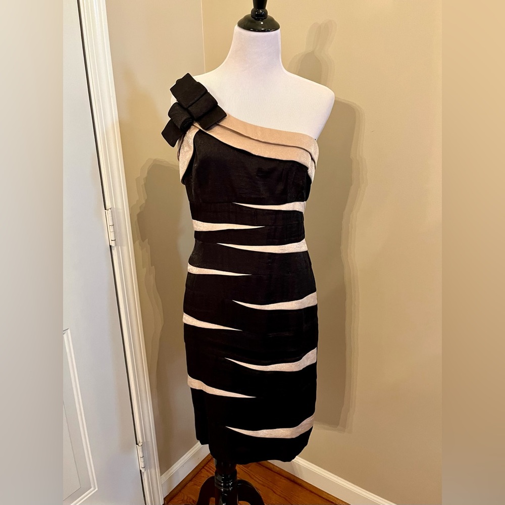 London Times Black and Gold off-shoulder cocktail dress Size 14